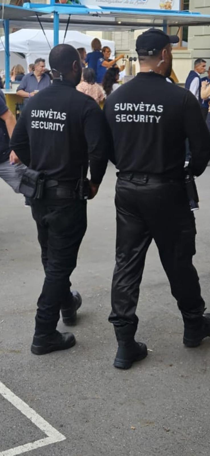 Deux agents Survètas en déplacement
